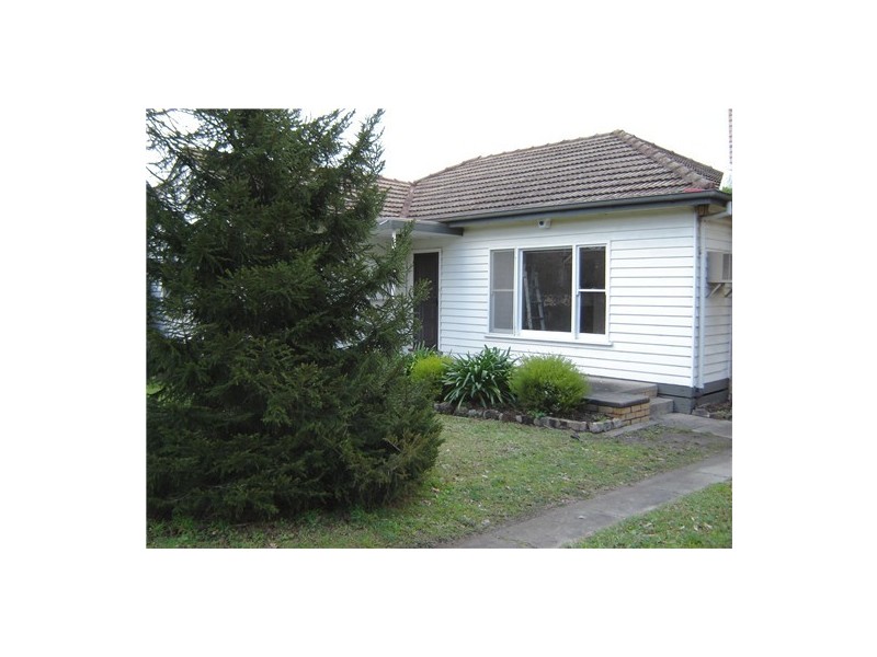 32 McComas Grove, Burwood VIC 3125