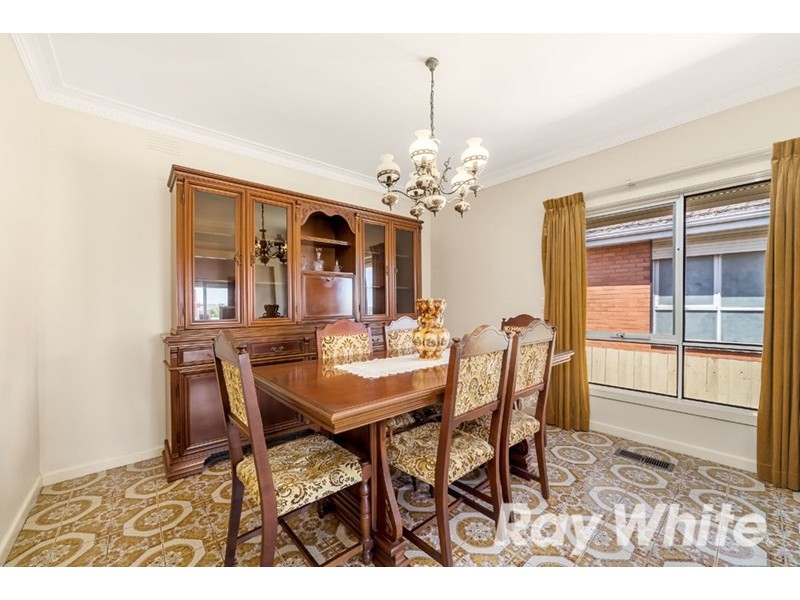 35 Venice Avenue, Mitcham VIC 3132