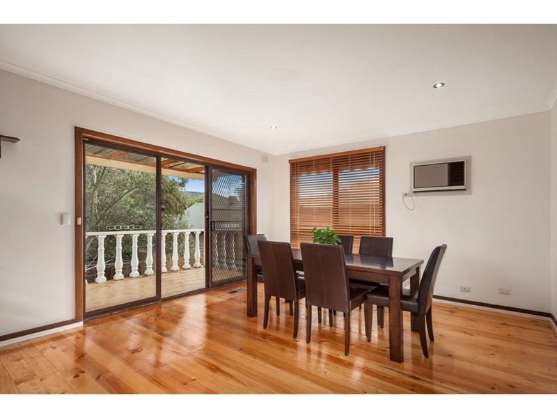 32 Royton Street, Burwood East VIC 3151