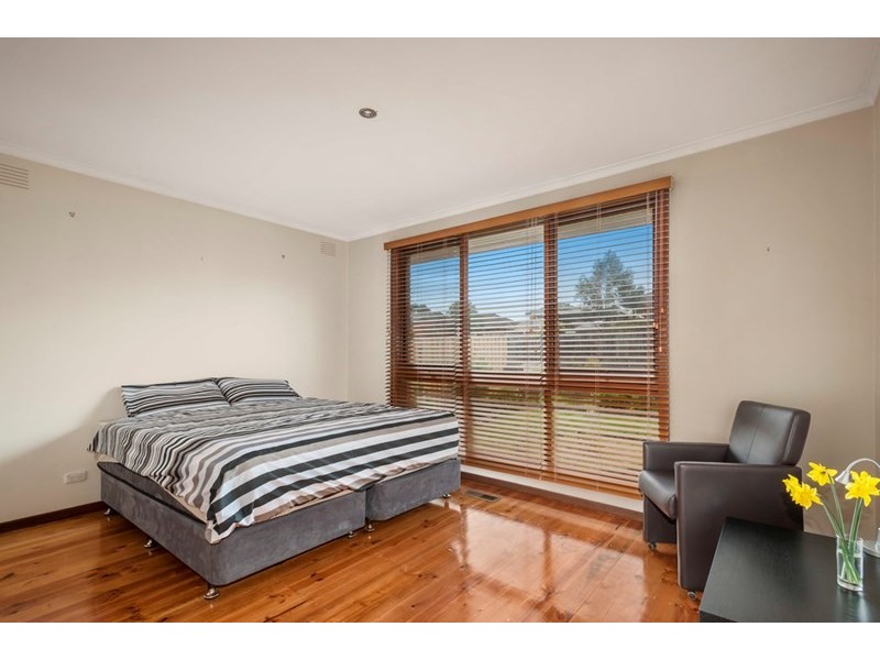 32 Royton Street, Burwood East VIC 3151