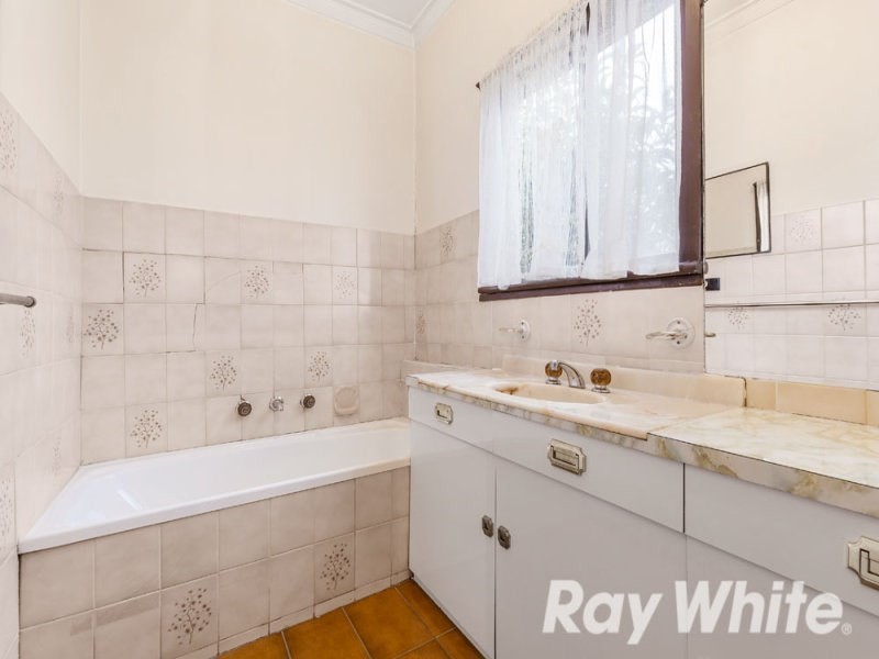 24 Boronia Road, Vermont VIC 3133