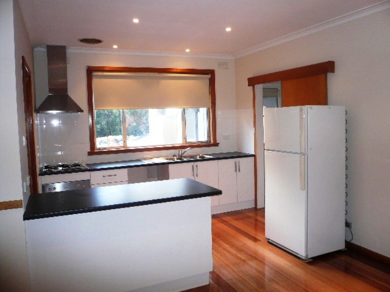 33 Blackburn Road, Blackburn VIC 3130