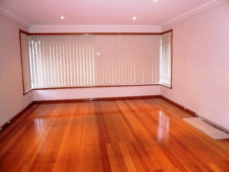 33 Blackburn Road, Blackburn VIC 3130