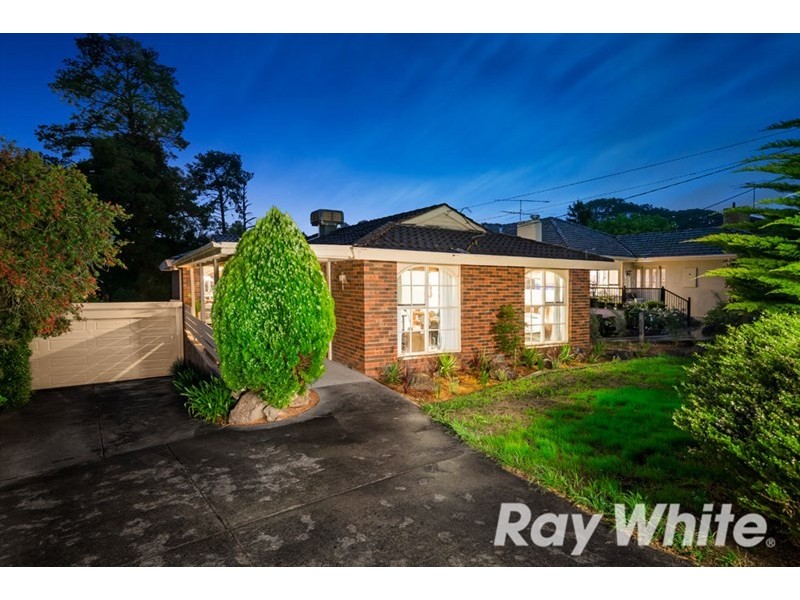 16 Boronia Grove, Doncaster East VIC 3109