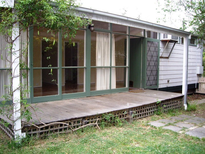 15 Clifton Street, Blackburn VIC 3130