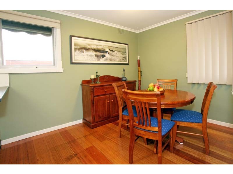 48 Robinlee Avenue, Burwood East VIC 3151