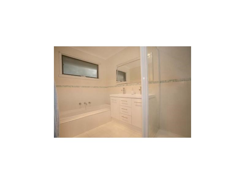 28 Hendra Grove, Ringwood VIC 3134