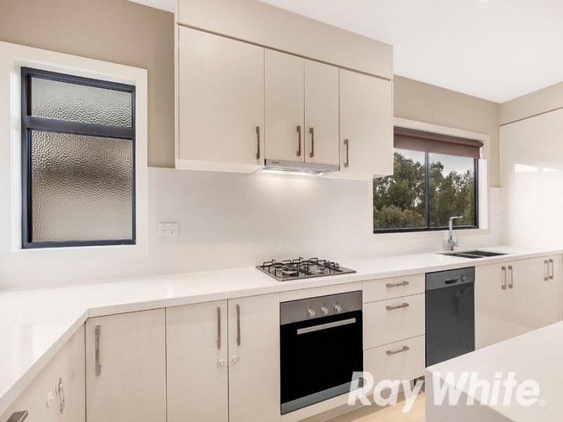 4/20 Hughes Street, Burwood VIC 3125