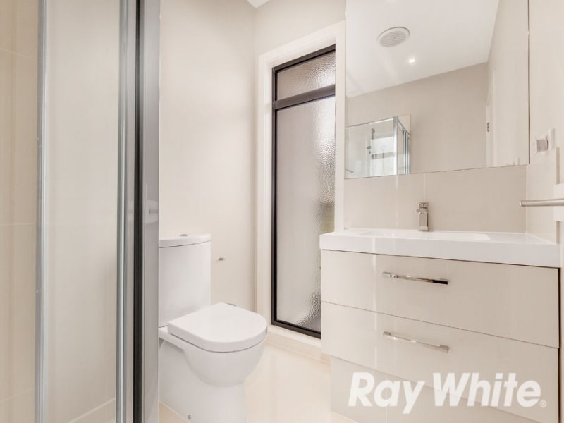 4/20 Hughes Street, Burwood VIC 3125