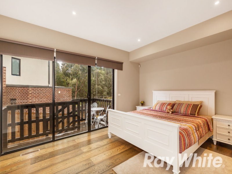 4/20 Hughes Street, Burwood VIC 3125