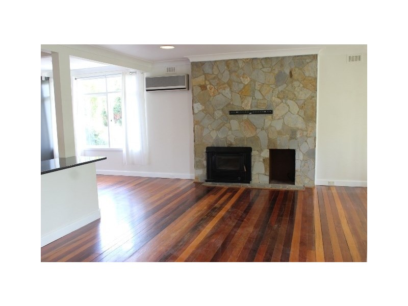 4 Fletcher Parade, Burwood VIC 3125