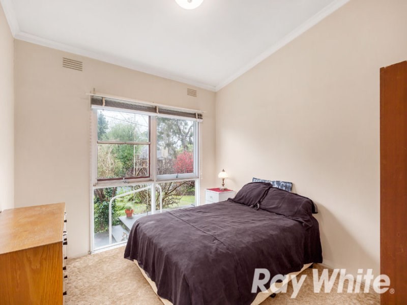 14 Langford Avenue, Mitcham VIC 3132