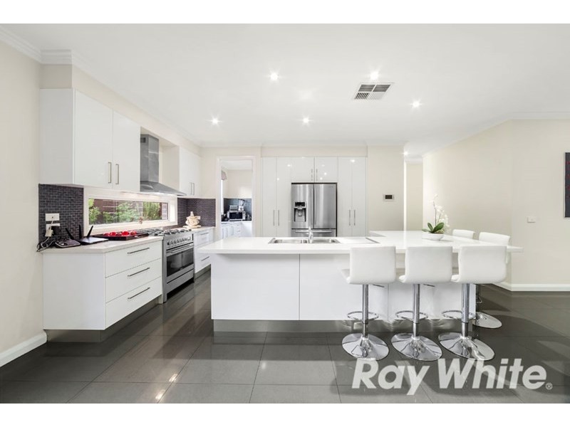 2 The Range Boulevard, Croydon VIC 3136