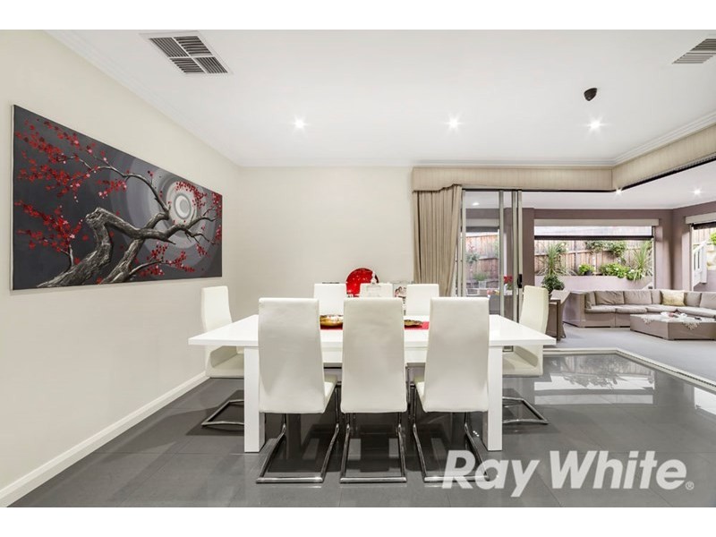 2 The Range Boulevard, Croydon VIC 3136