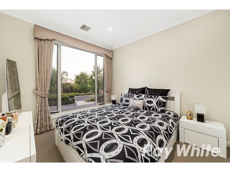 2 The Range Boulevard, Croydon VIC 3136