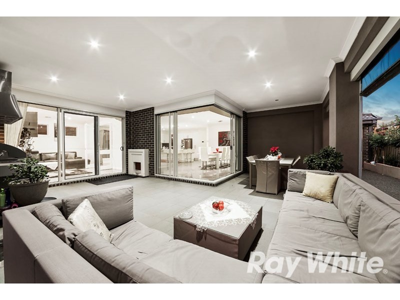 2 The Range Boulevard, Croydon VIC 3136