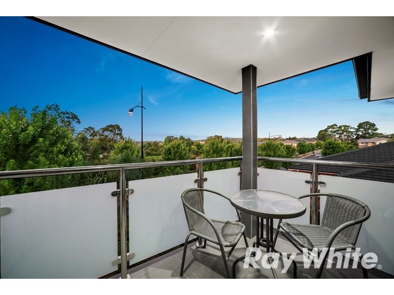 2 The Range Boulevard, Croydon VIC 3136