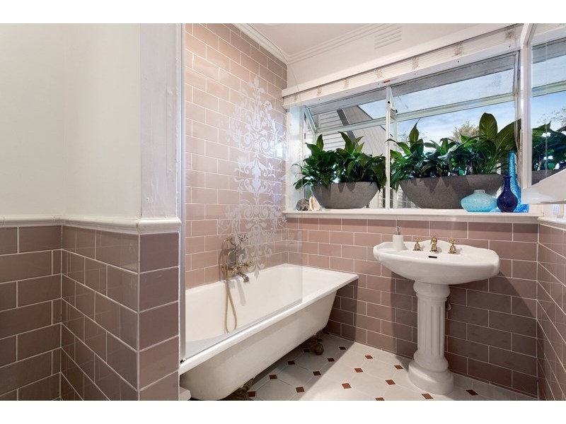 50 Victor Crescent, Forest Hill VIC 3131