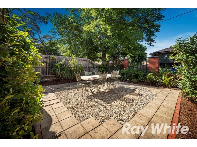 1/134 Windsor Crescent, Surrey Hills VIC 3127