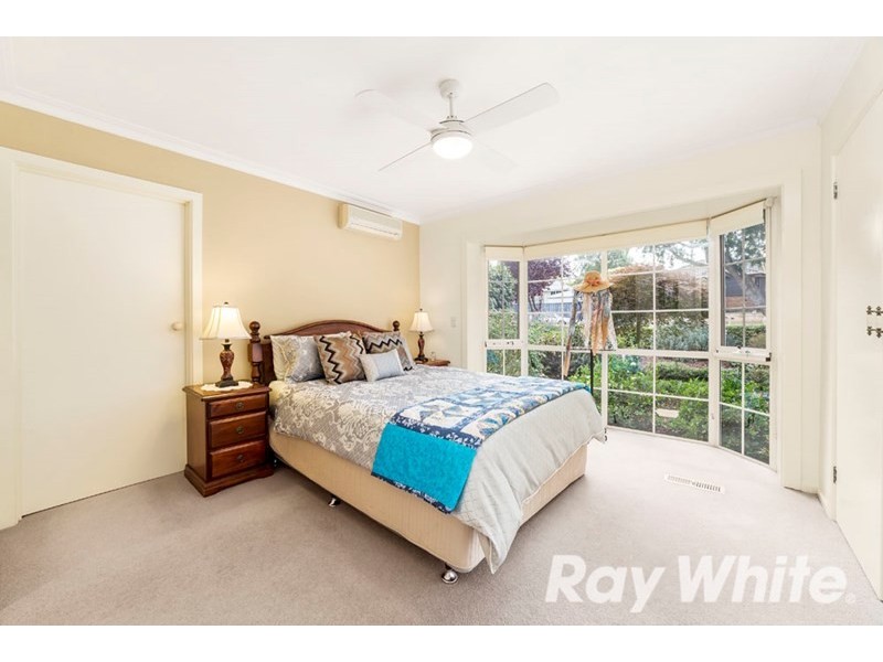 6 Bronwyn Court, Blackburn South VIC 3130