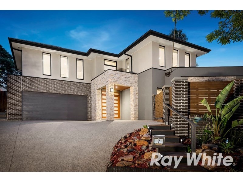 7 Downton Grove, Kew VIC 3101