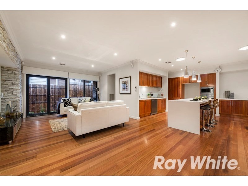 7 Downton Grove, Kew VIC 3101