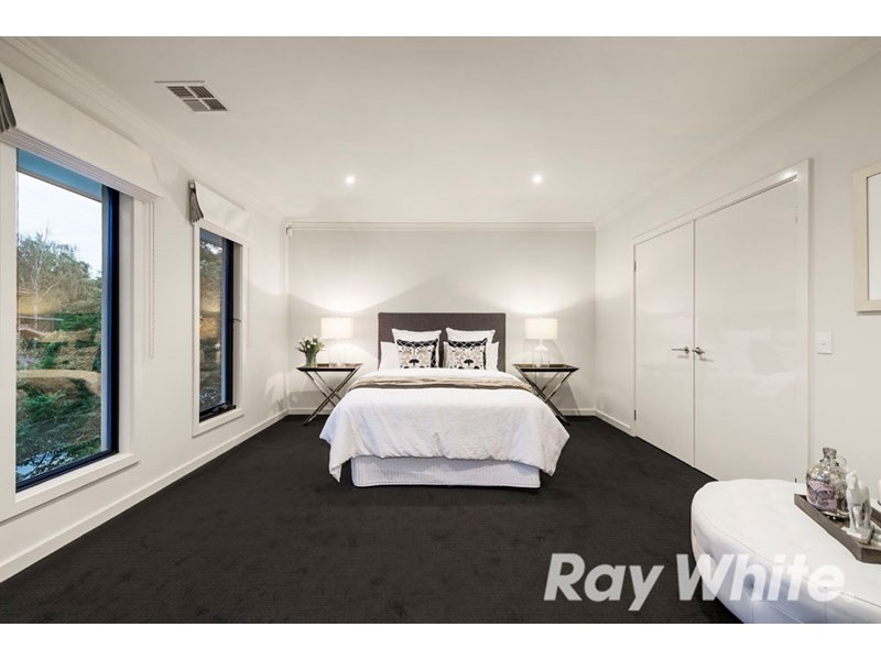 7 Downton Grove, Kew VIC 3101