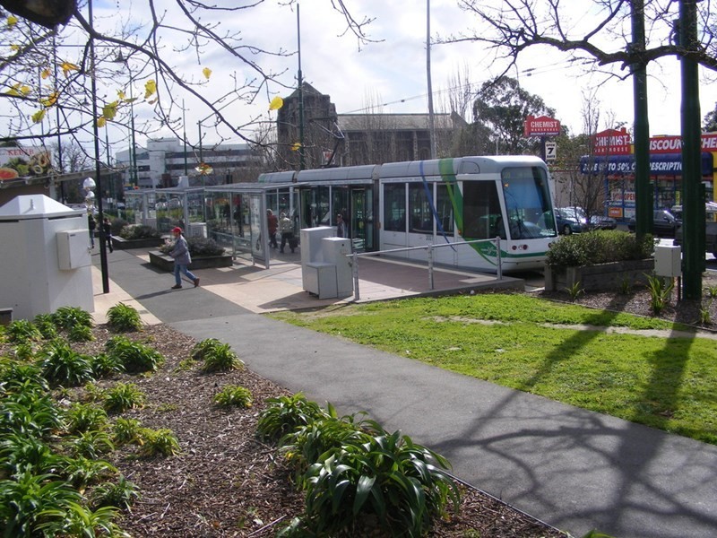 13 Howard Street, Box Hill VIC 3128