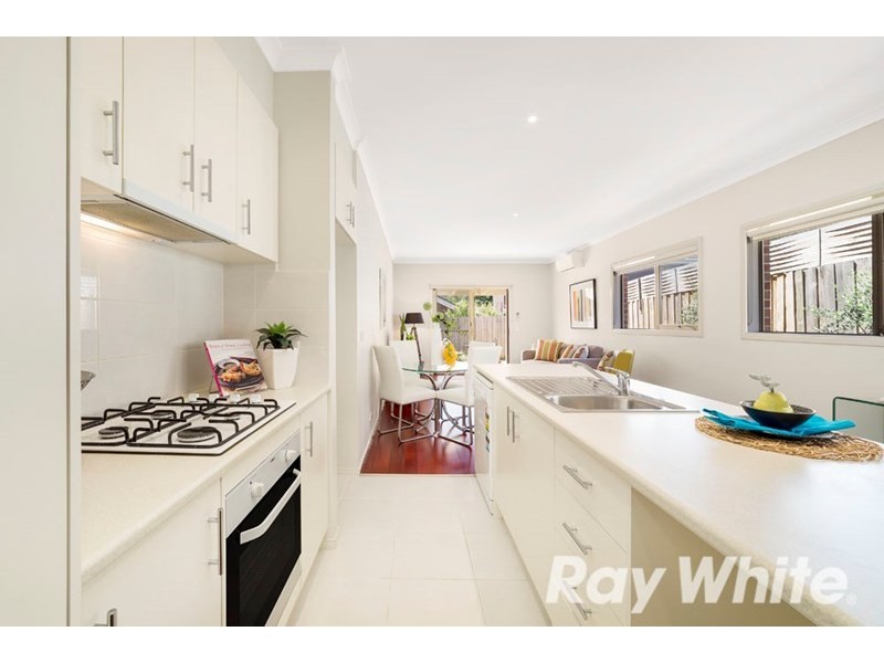 5 Allison Road, Forest Hill VIC 3131