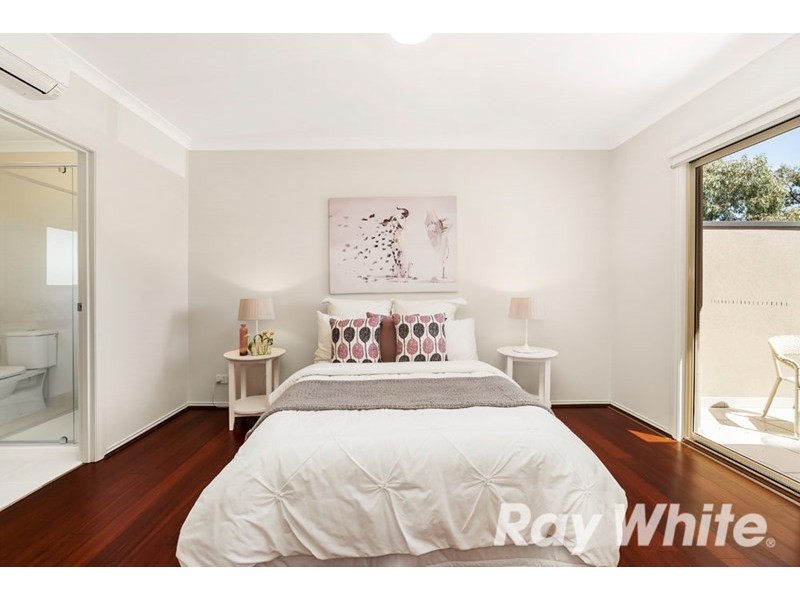 5 Allison Road, Forest Hill VIC 3131