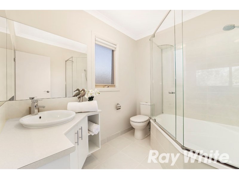 5 Allison Road, Forest Hill VIC 3131