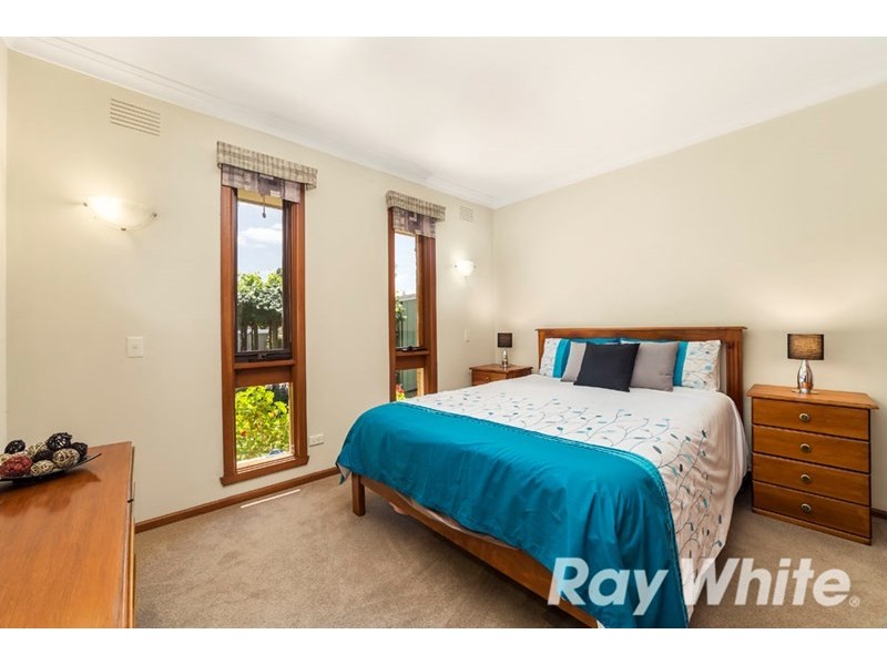 5 Violet Court, Blackburn South VIC 3130