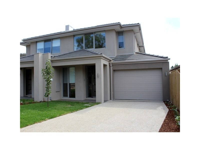 32B Simon Street, Blackburn North VIC 3130