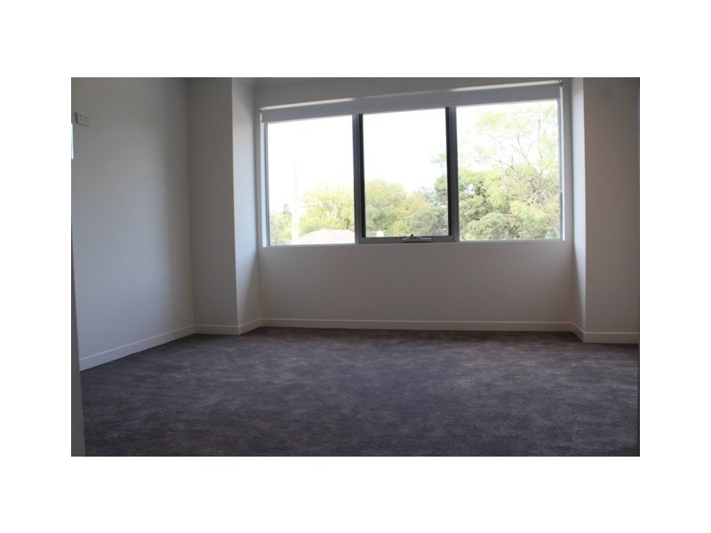 32B Simon Street, Blackburn North VIC 3130