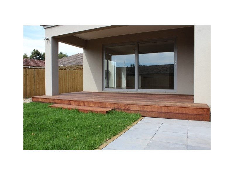 32B Simon Street, Blackburn North VIC 3130