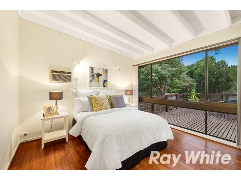 42 Moreton Crescent, Bundoora VIC 3083