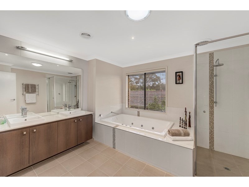 53 Pakenham Street, Blackburn VIC 3130