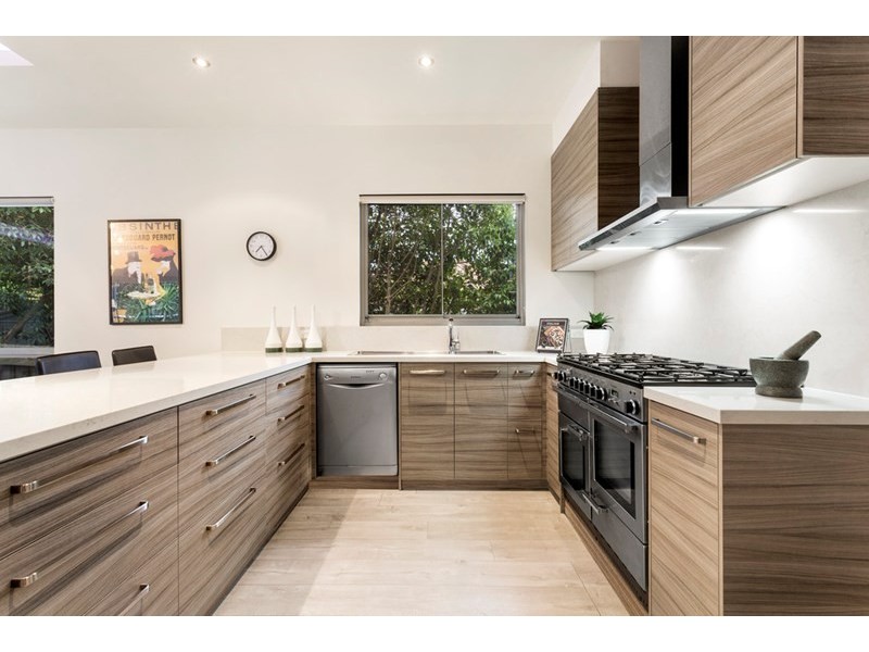 21 Begonia Street, Box Hill South VIC 3128