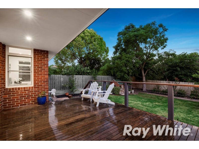 8 Halsey Street, Box Hill South VIC 3128