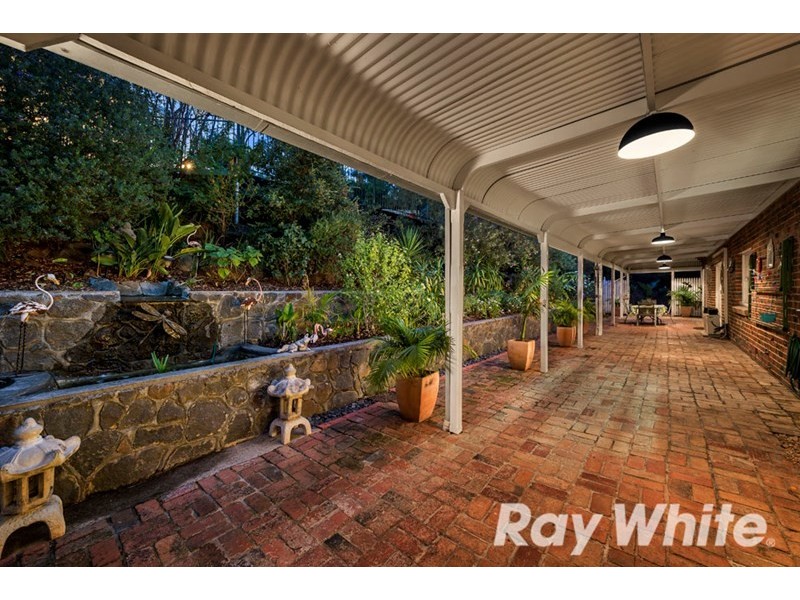 14-16 Fitzsimons Lane, Eltham VIC 3095