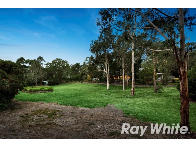 14-16 Fitzsimons Lane, Eltham VIC 3095