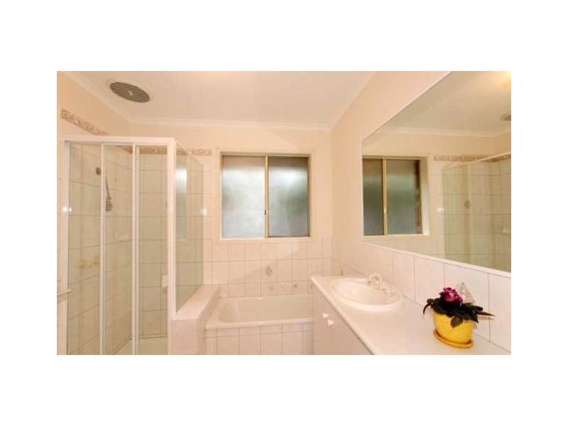 14 Sandon Circuit, Forest Hill VIC 3131