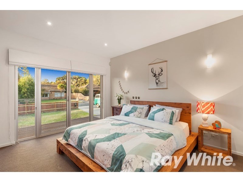 6 Paul Avenue, Box Hill North VIC 3129