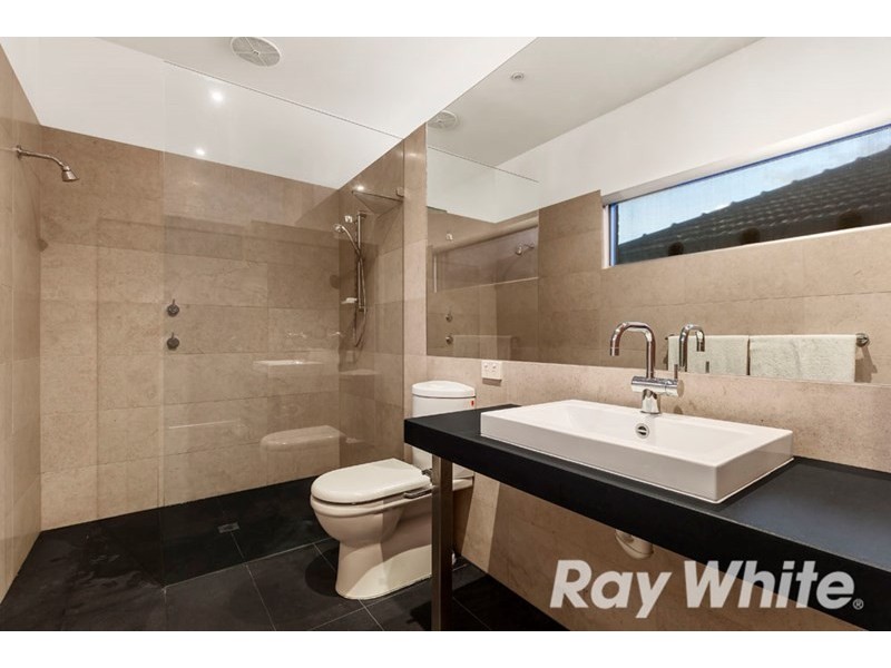 6 Paul Avenue, Box Hill North VIC 3129