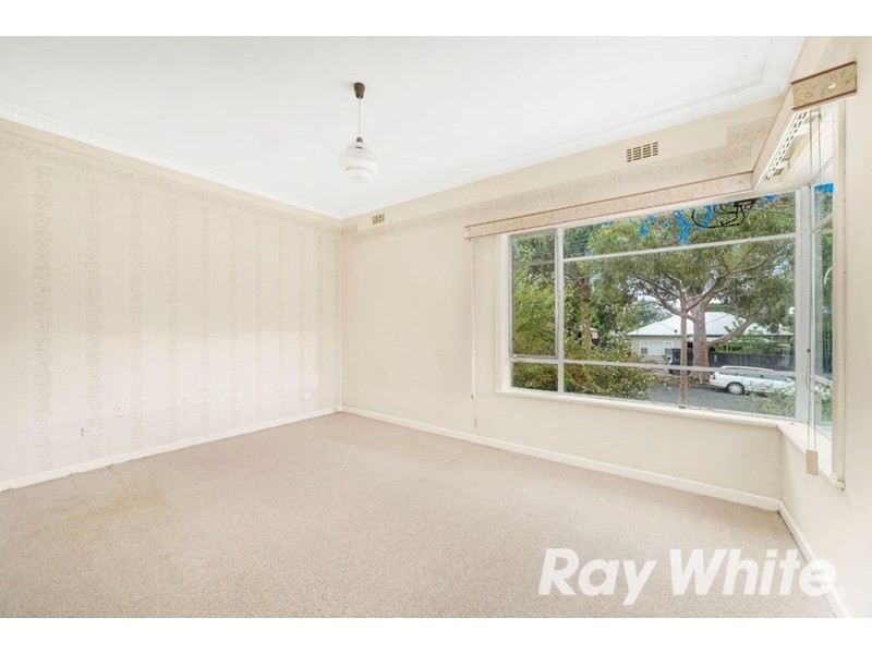 2 Wilton Street, Blackburn North VIC 3130