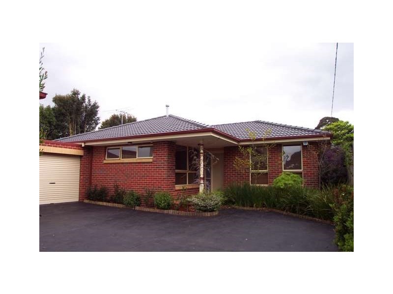 2/9 Gillies Street, Mitcham VIC 3132