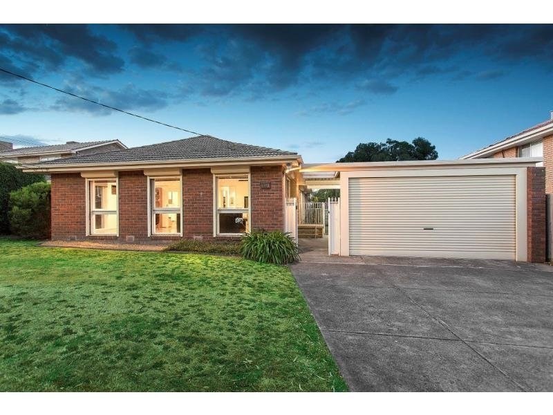 18 Salem Court, Vermont South VIC 3133