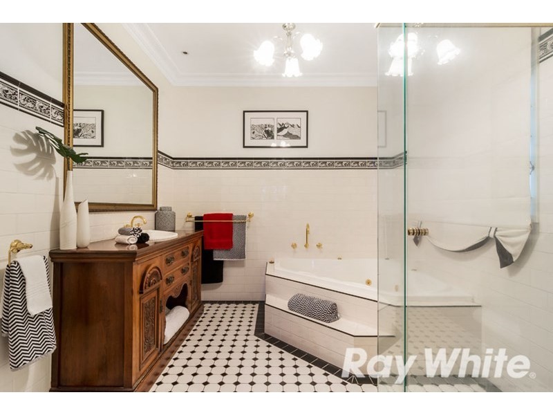 7 Beaver Street, Box Hill South VIC 3128