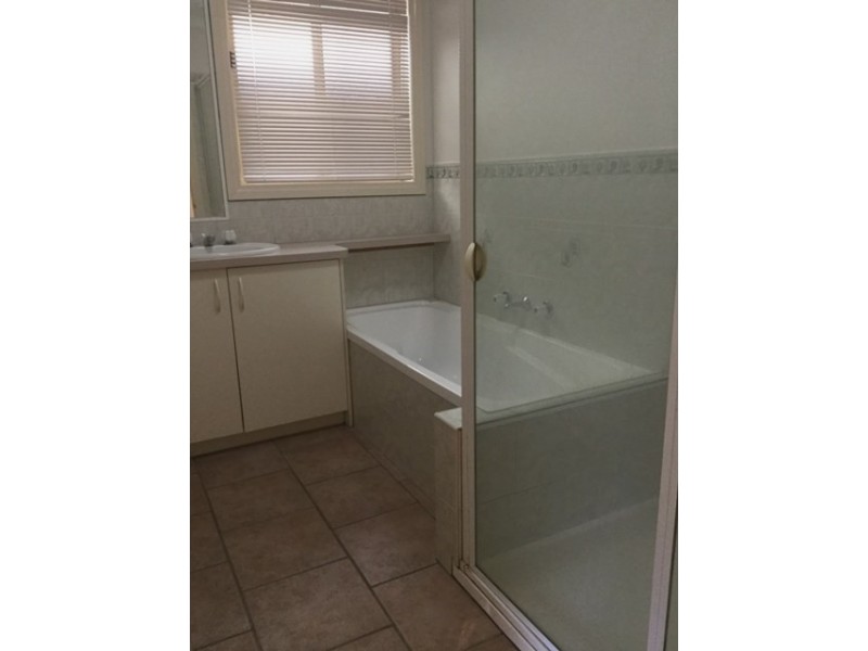 2A Cumberland Street, Bayswater VIC 3153