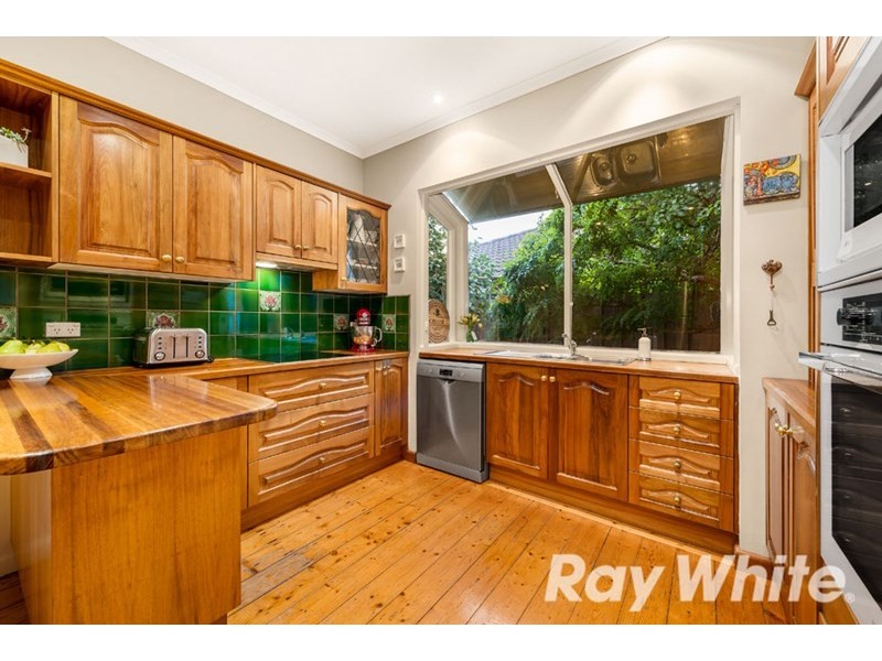 4 Loddon Street, Box Hill North VIC 3129